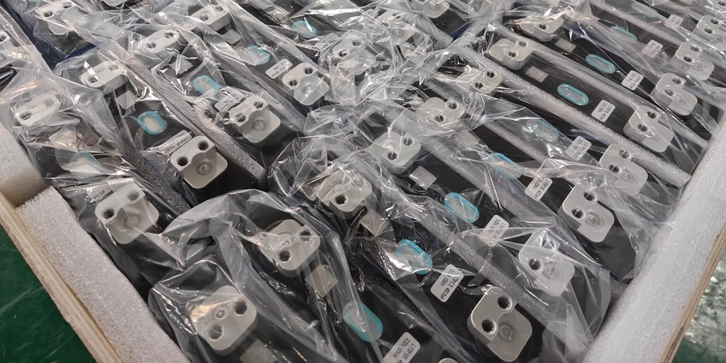 1,100 CALB LF125Ah Grade-A LFP Cells Shipped to Australia