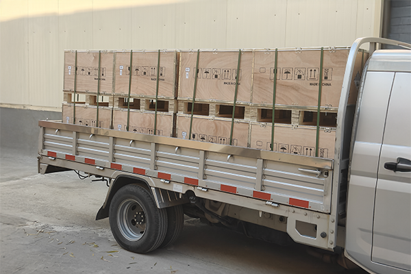 LYTH Ships 300 1P8S 105Ah Battery Modules to Turkey – Powering Reliable Energy Solutions