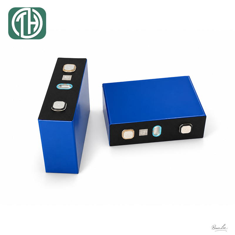 Rongjie Energy LFP102Ah battery cell detailed view